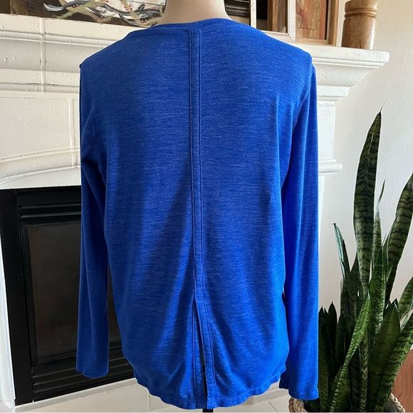 Athleta Long Sleeve Cobalt Blue Pleated Back Active Wear Top Size XS oversized - Picture 2 of 4